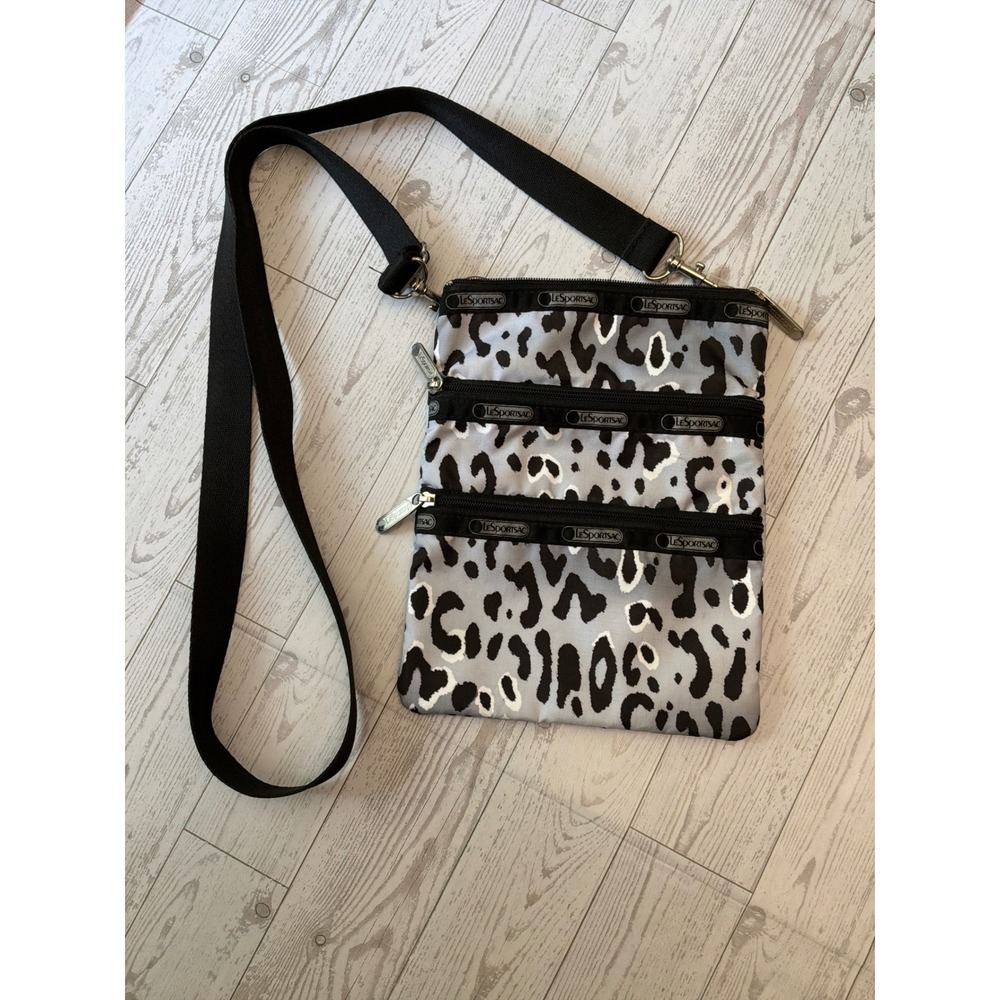 LeSportsac Crossbody Bag Small Grey Leopard Print Y2K Streetwear Indie Sleaze